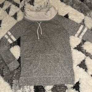 Ambiance grey and white sweater